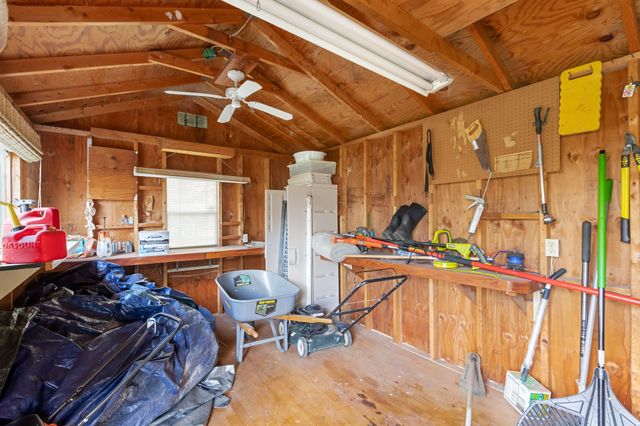 212 Pineview St, Shelbyville, TN 37160