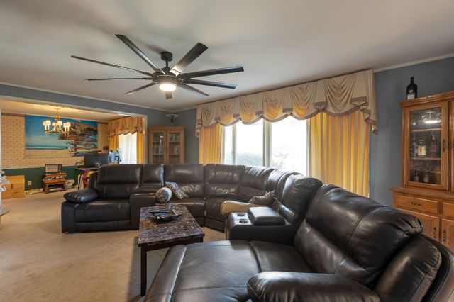 212 Pineview St, Shelbyville, TN 37160