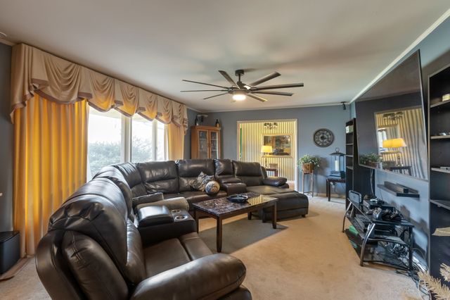 212 Pineview St, Shelbyville, TN 37160