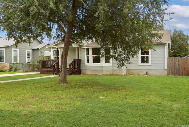 230 Leming Dr, San Antonio, TX 78201