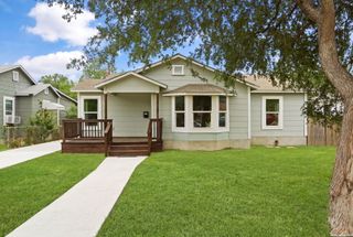 230 Leming Dr, San Antonio, TX 78201