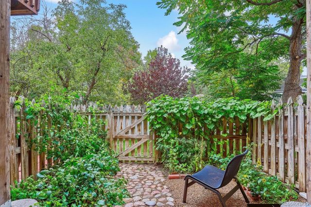 1699 S Trenton Street 17, Denver, CO 80231