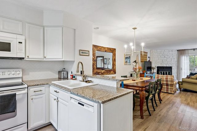 1699 S Trenton Street 17, Denver, CO 80231