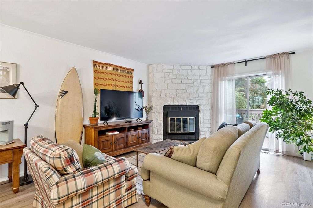 1699 S Trenton Street 17, Denver, CO 80231