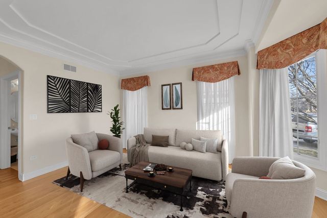 3111 Landore Drive, Naperville, IL 60564