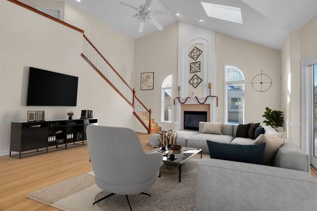 3111 Landore Drive, Naperville, IL 60564