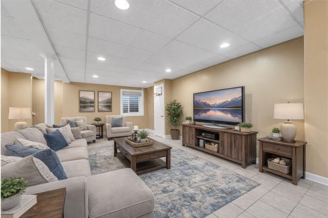 3111 Landore Drive, Naperville, IL 60564