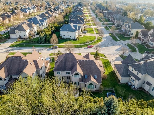 3111 Landore Drive, Naperville, IL 60564