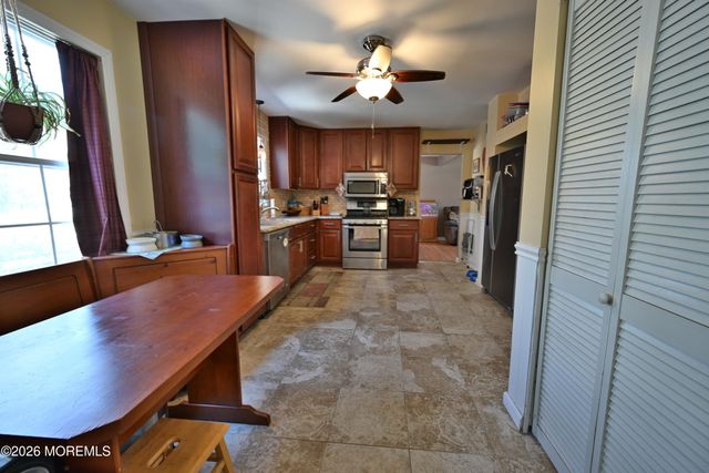 71 Cedarbrook Lane, Little Egg Harbor, NJ 08087