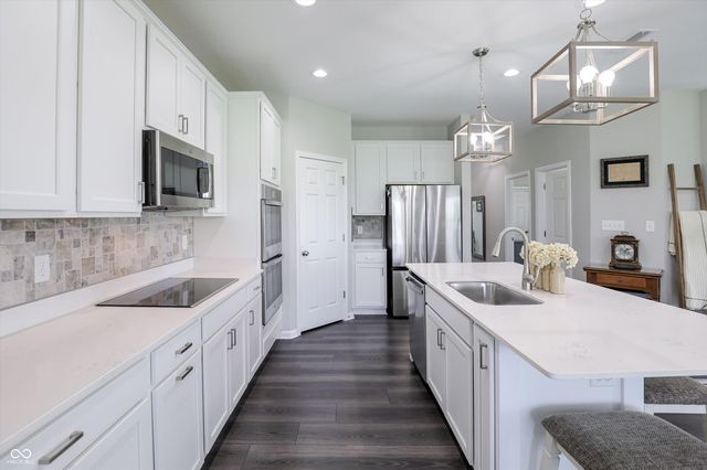 6564 Amber Court, Whitestown, IN 46075