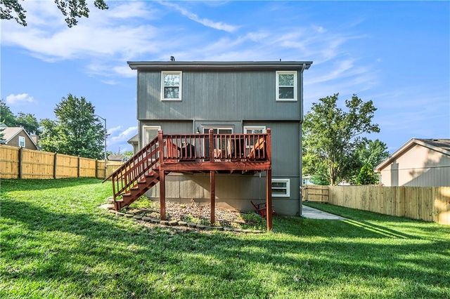 10002 NW 86th Terrace, Kansas City, MO 64153