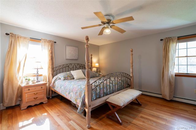 30 Huckleberry Lane, Hopewell Junction, NY 12533