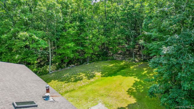 27 Elbert Road, Wurtsboro, NY 12790
