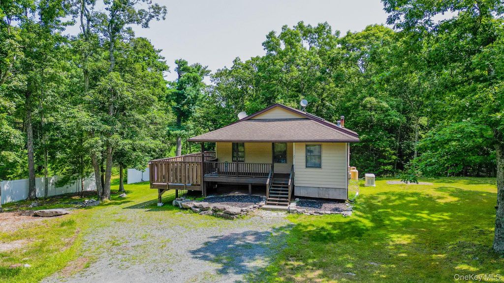 27 Elbert Road, Wurtsboro, NY 12790