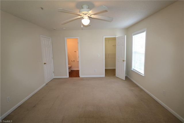 823 scholastic Drive, Winston-salem, NC 27106