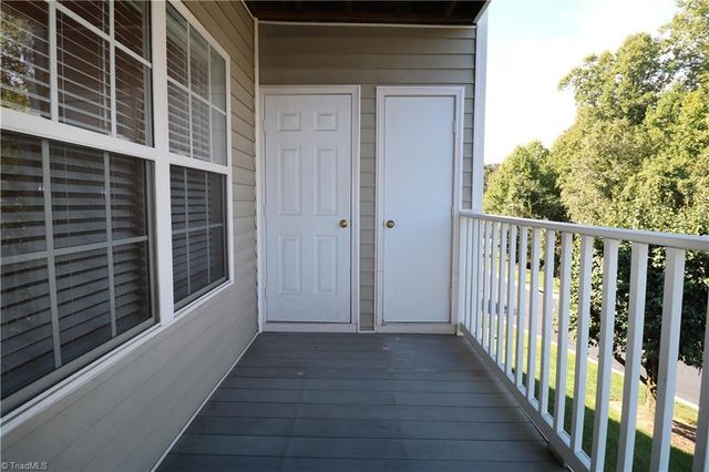 823 scholastic Drive, Winston-salem, NC 27106