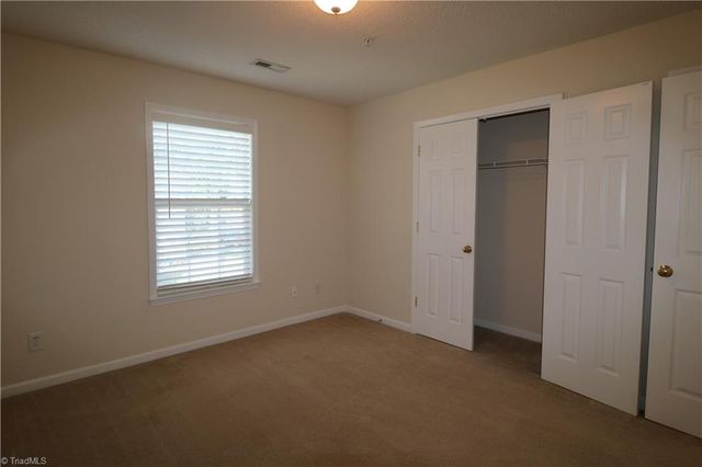 823 scholastic Drive, Winston-salem, NC 27106