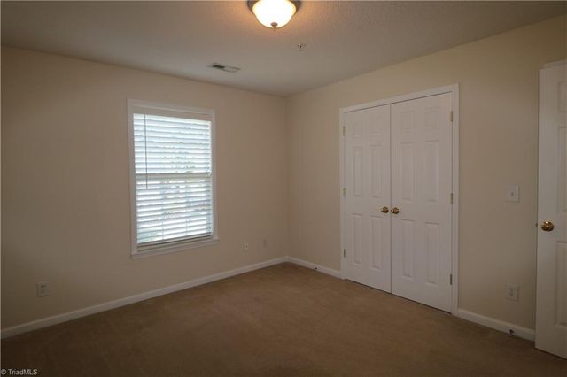 823 scholastic Drive, Winston-salem, NC 27106