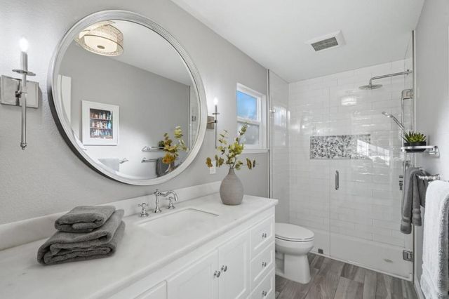 750 Los Robles Avenue, Palo Alto, CA 94306