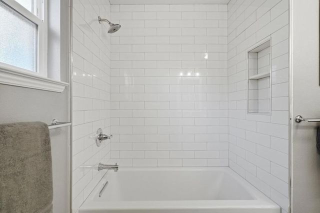 750 Los Robles Avenue, Palo Alto, CA 94306