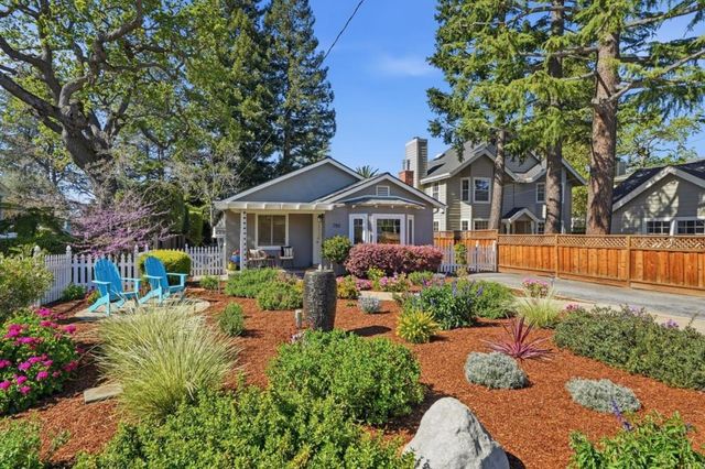 750 Los Robles Avenue, Palo Alto, CA 94306