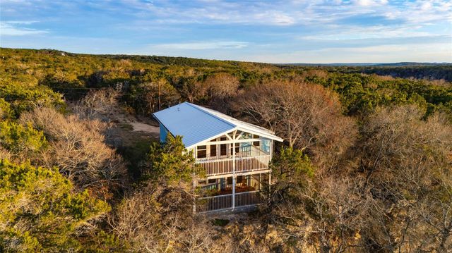 550 Cliffside 29-30 RD, Wimberley, TX 78676