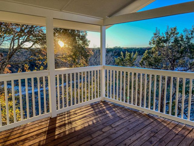 550 Cliffside 29-30 RD, Wimberley, TX 78676
