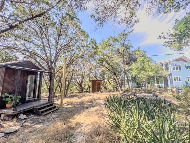 550 Cliffside 29-30 RD, Wimberley, TX 78676
