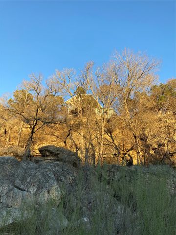 550 Cliffside 29-30 RD, Wimberley, TX 78676