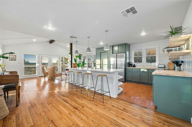 550 Cliffside 29-30 RD, Wimberley, TX 78676