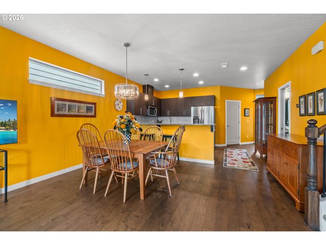 14440 Sw AIKEN Ln, Beaverton, OR 97005