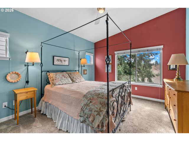 14440 Sw AIKEN Ln, Beaverton, OR 97005