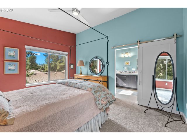 14440 Sw AIKEN Ln, Beaverton, OR 97005