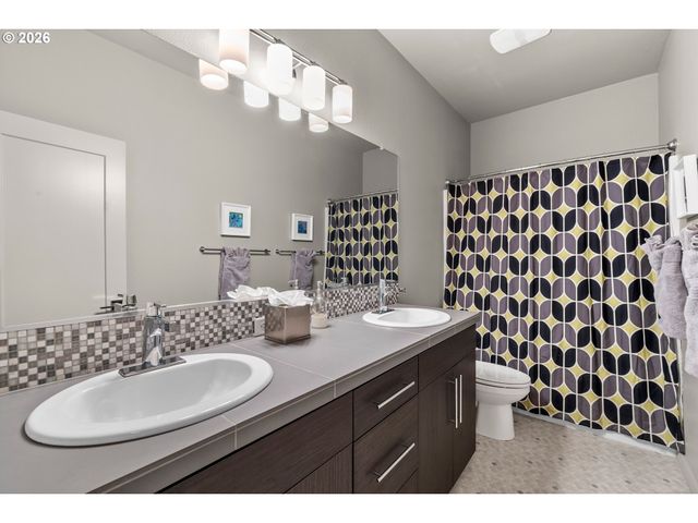 14440 Sw AIKEN Ln, Beaverton, OR 97005