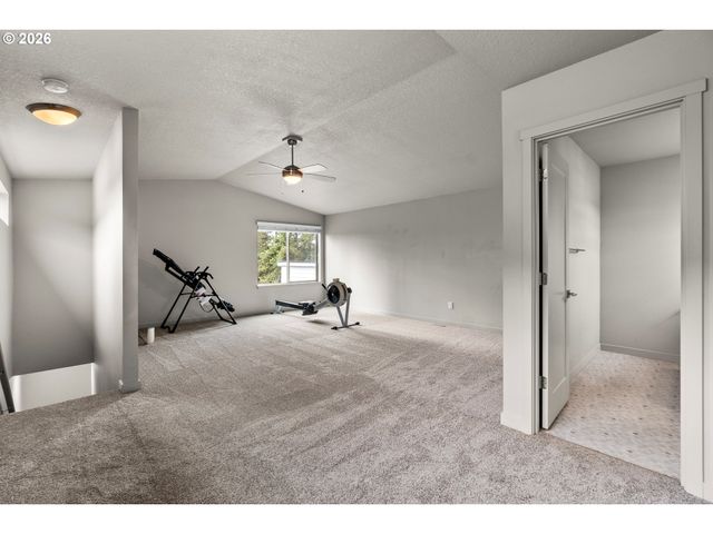 14440 Sw AIKEN Ln, Beaverton, OR 97005