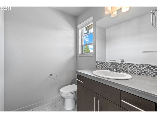 14440 Sw AIKEN Ln, Beaverton, OR 97005