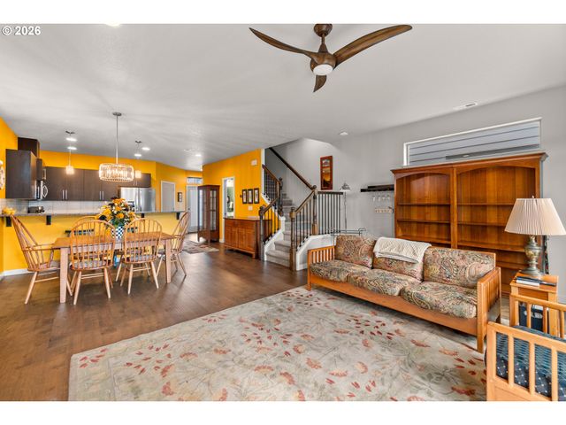 14440 Sw AIKEN Ln, Beaverton, OR 97005