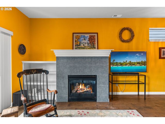 14440 Sw AIKEN Ln, Beaverton, OR 97005