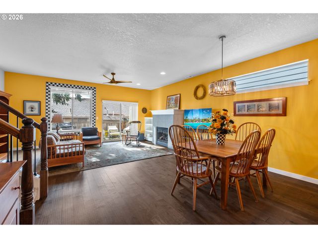 14440 Sw AIKEN Ln, Beaverton, OR 97005