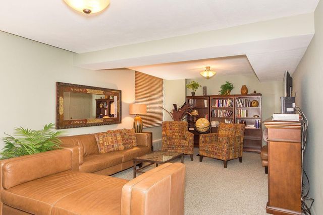 1000 Urlin Avenue, 605, Columbus, OH 43212