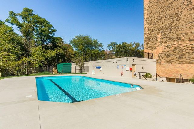 1000 Urlin Avenue, 605, Columbus, OH 43212