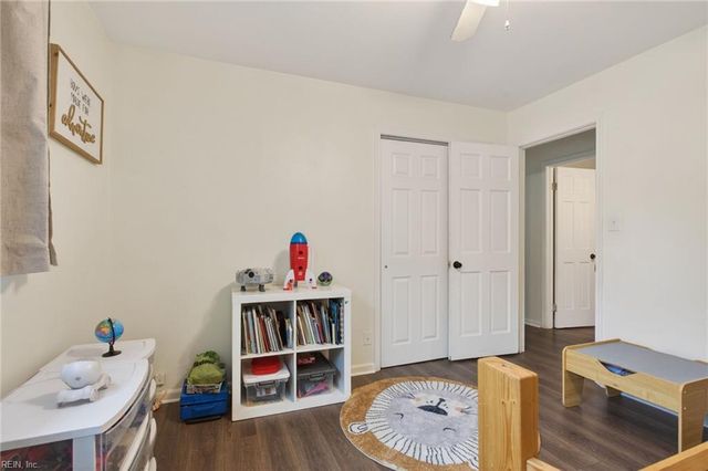 9 Fallmeadow CT, Hampton, VA 23666