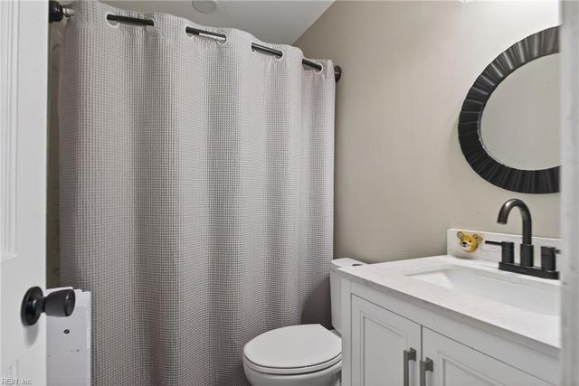 9 Fallmeadow CT, Hampton, VA 23666