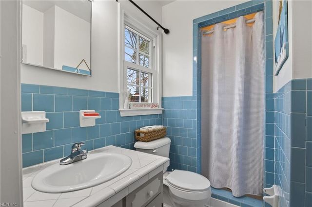 9 Fallmeadow CT, Hampton, VA 23666