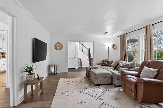 9 Fallmeadow CT, Hampton, VA 23666