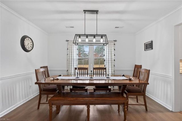 9 Fallmeadow CT, Hampton, VA 23666