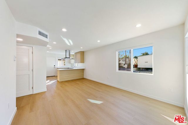 954 N San Vicente Boulevard 6, West Hollywood, CA 90069