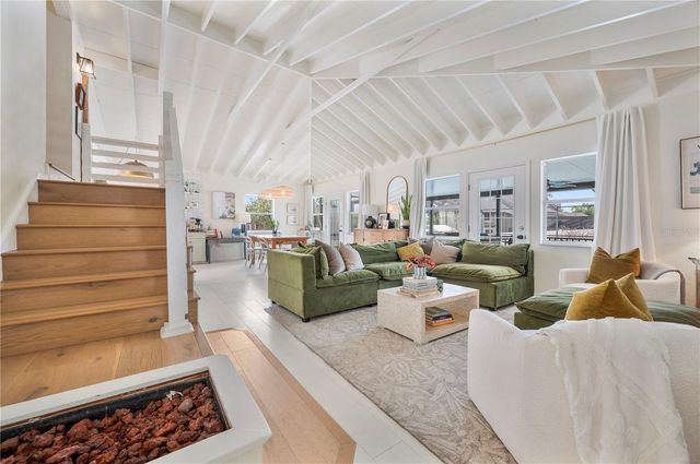 905 FAIRLINGTON DRIVE, Lakeland, FL 33813