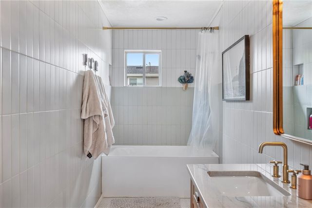 905 FAIRLINGTON DRIVE, Lakeland, FL 33813