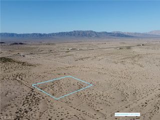 1 Zircon Avenue, 29 Palms, CA 92277